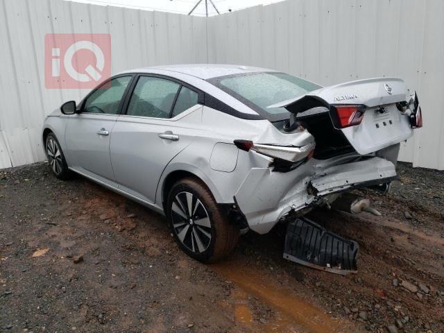 نیسان ئەلتیما